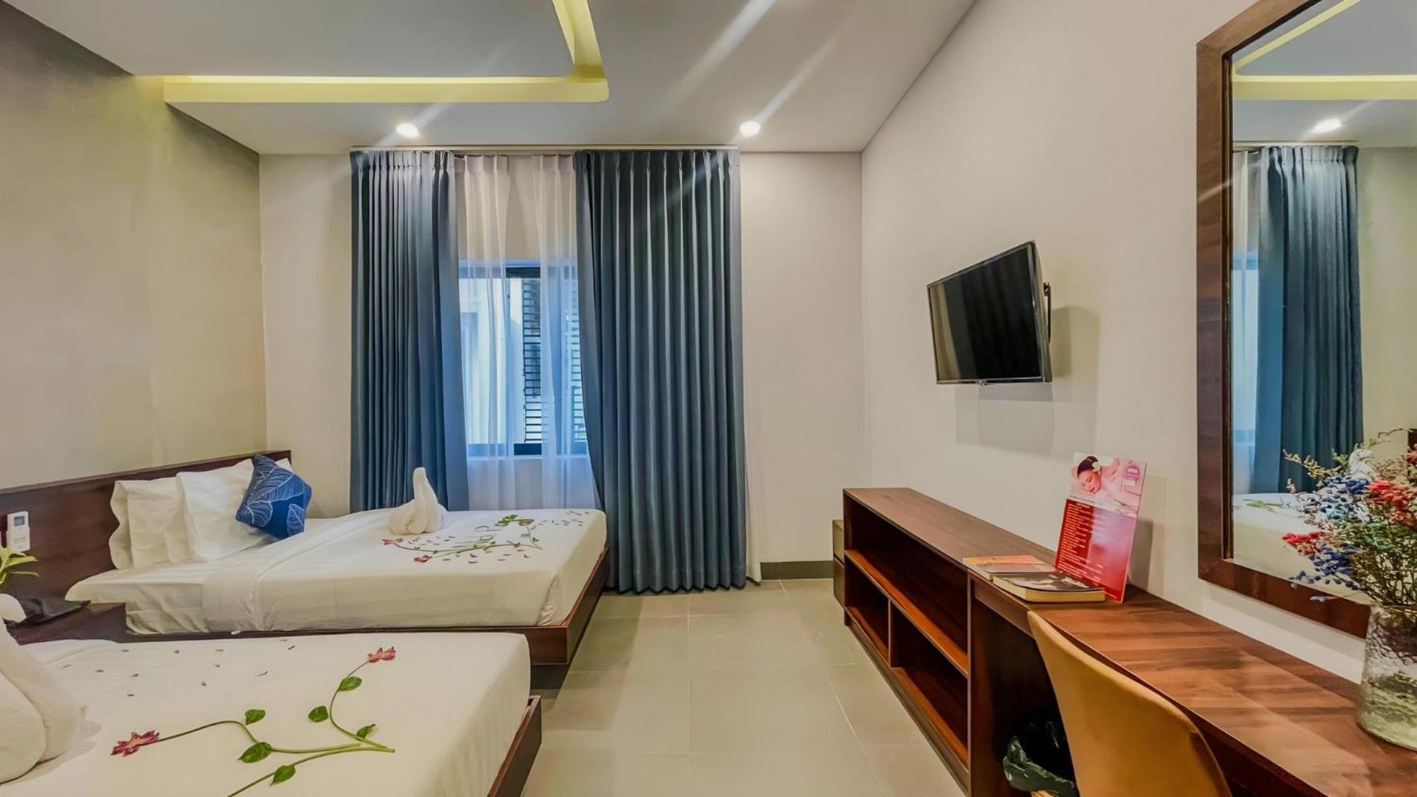 The Luxury Hotel Сием Реап Екстериор снимка