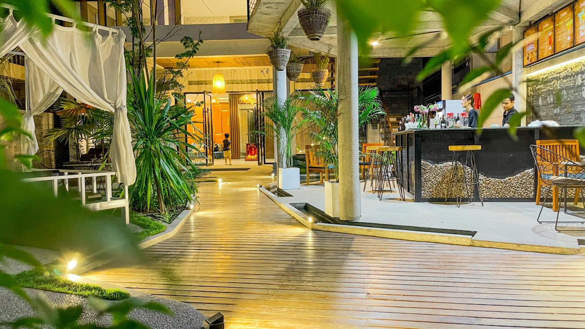 The Luxury Hotel Сием Реап Екстериор снимка